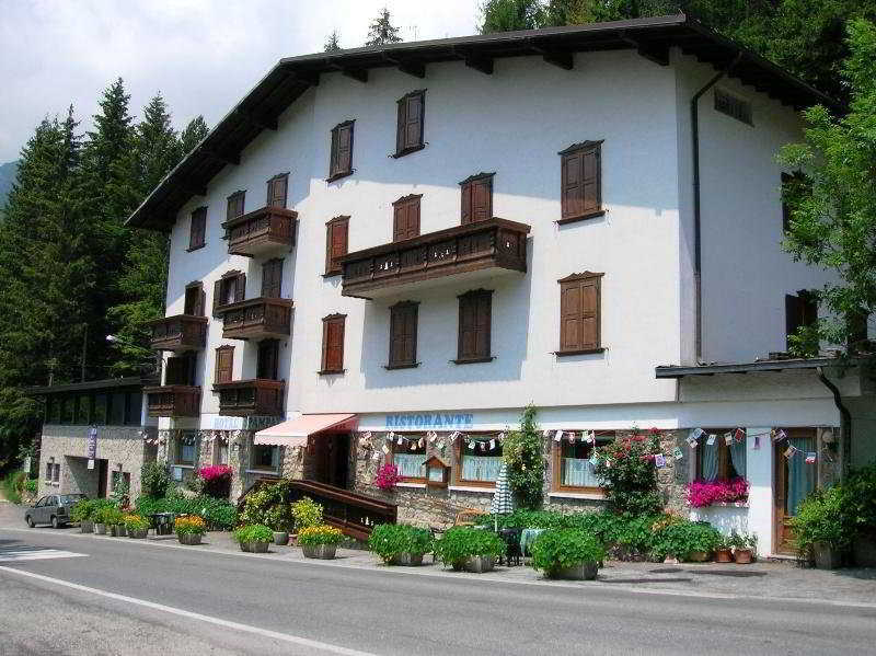 Hotel Spampatti Castione della Presolana Εξωτερικό φωτογραφία